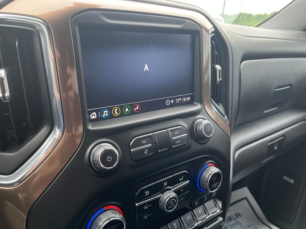 Used 2022 Black Chevrolet High Country image 17
