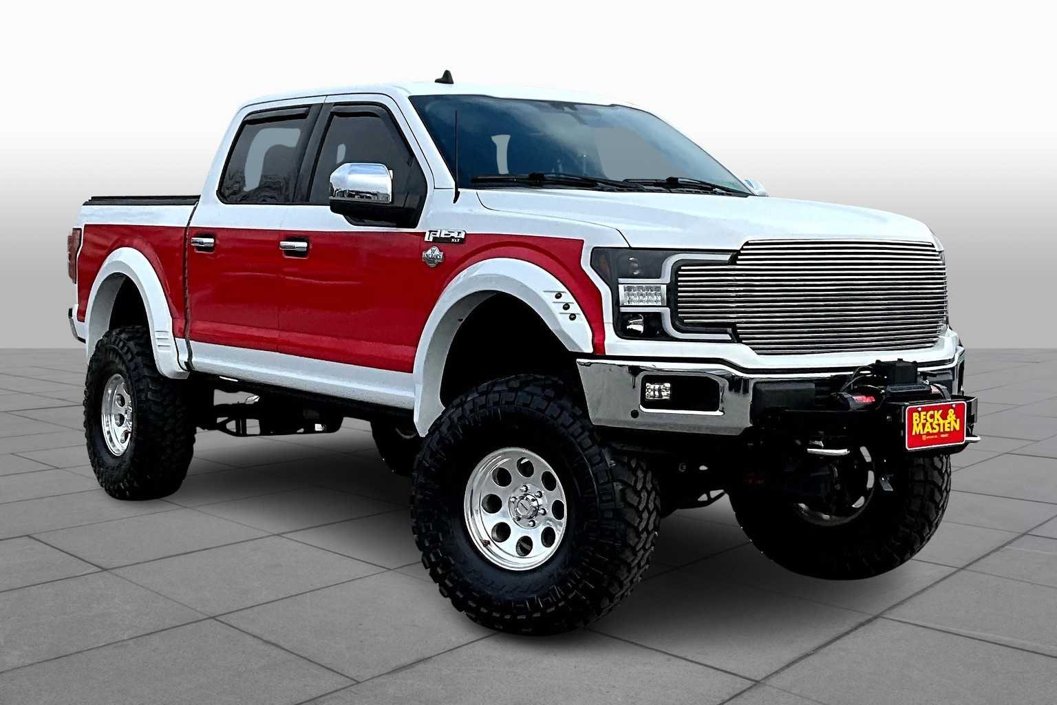 Used 2019 Oxford White Ford XLT image 2