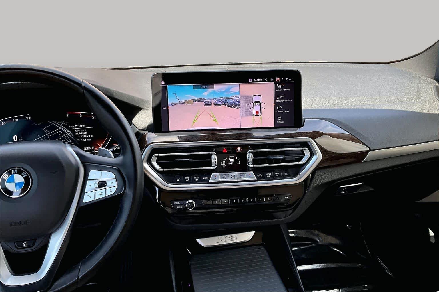Used 2023 Alpine White BMW sDrive30i image 6
