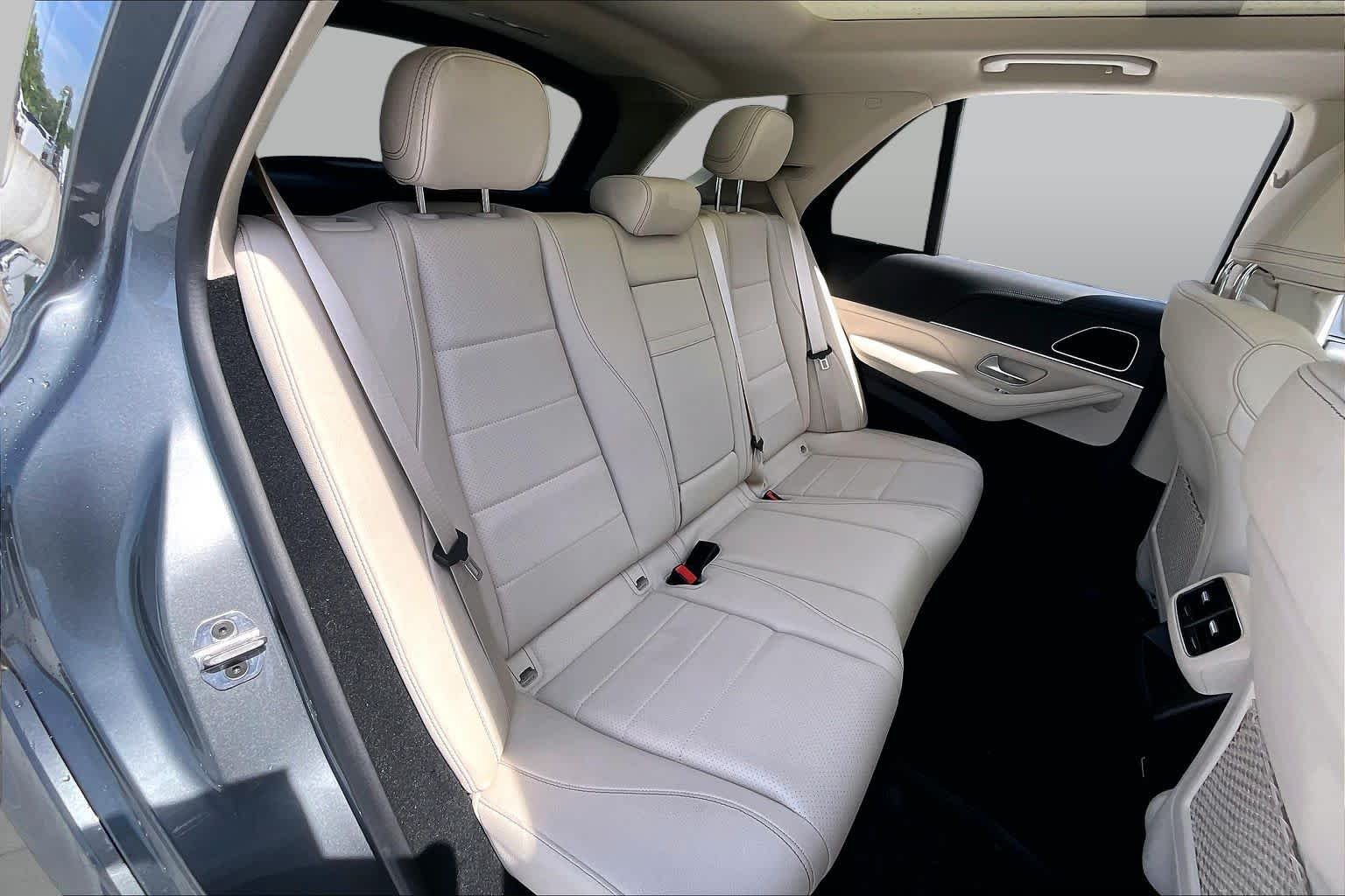 Used 2026 Obsidian Black Metallic Mercedes-Benz GLE 450 image 19