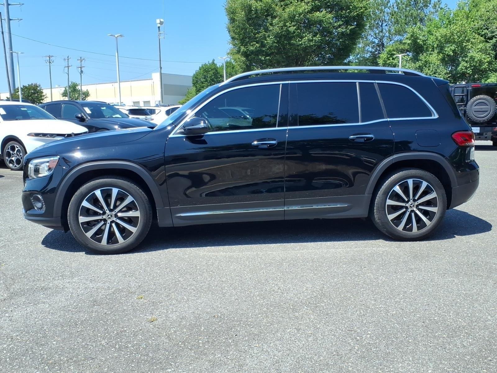 Used 2023 Night Black Mercedes-Benz GLB 250 image 3