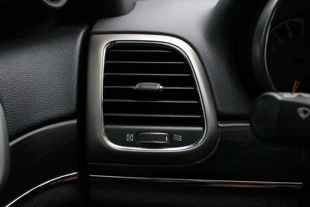 Used 2021 White Jeep Limited image 10