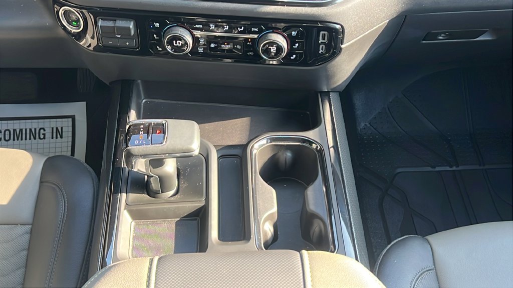 Used 2025 Gray Chevrolet ZR2 image 18