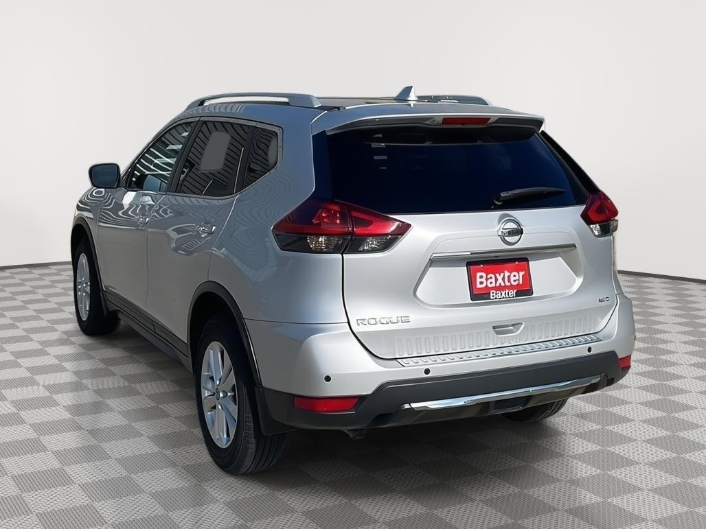 Used 2018 Brilliant Silver Nissan S image 5