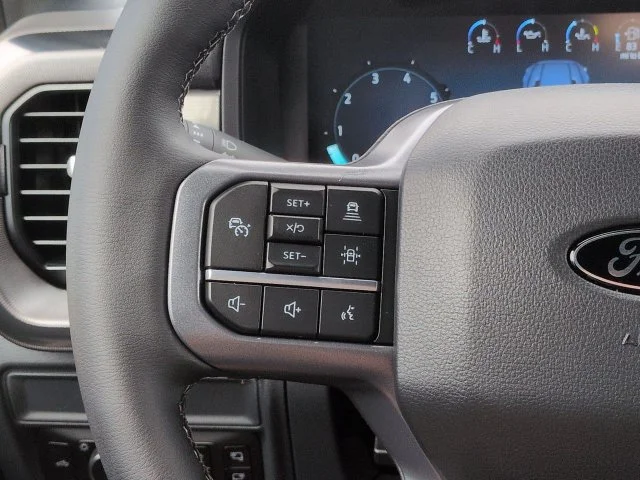 New 2026 Oxford White Ford Lariat® image 26