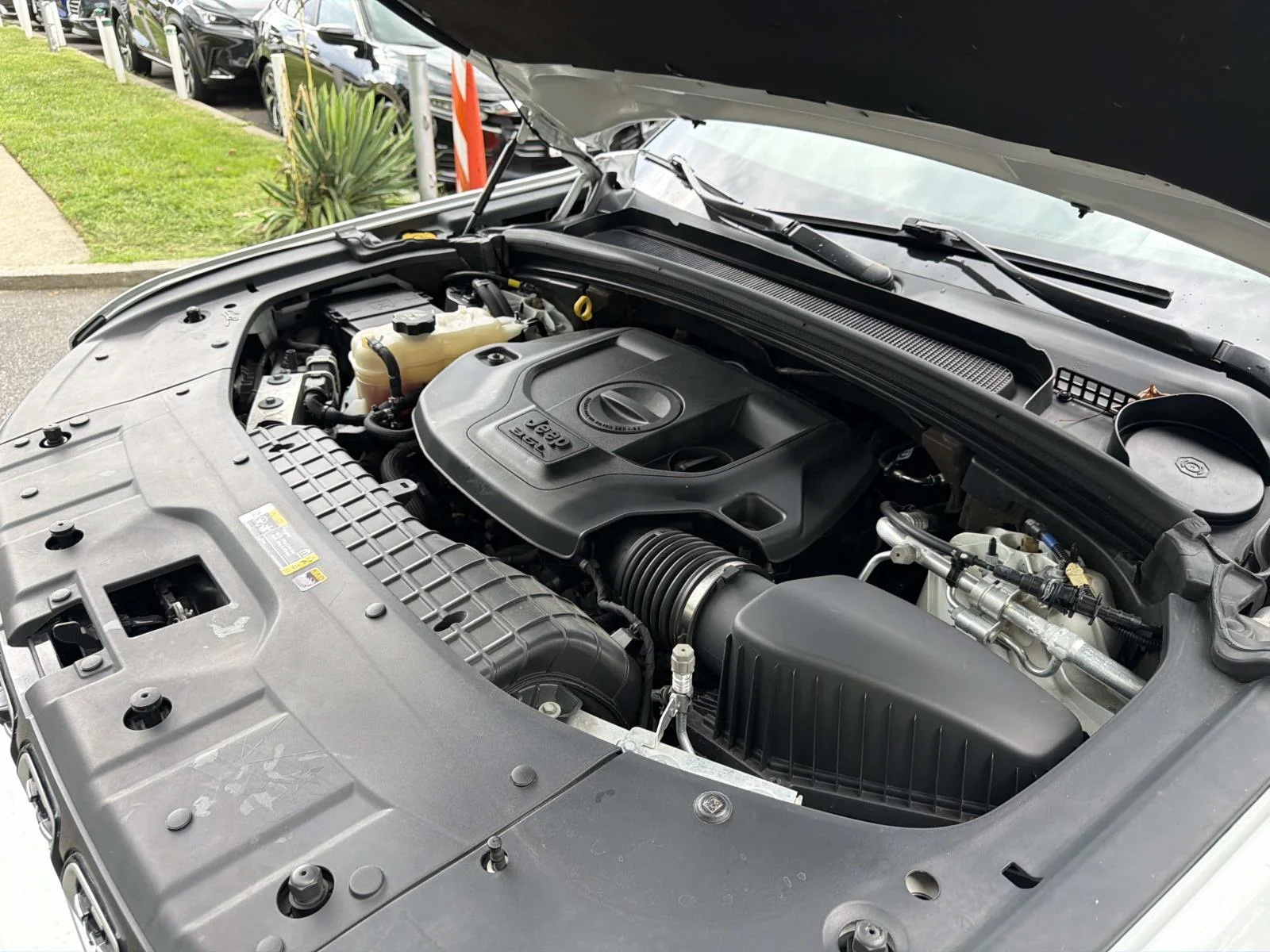 Used 2023 White Jeep Summit Reserve image 47