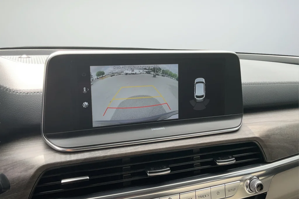 Used 2022 Black Kia EX image 17