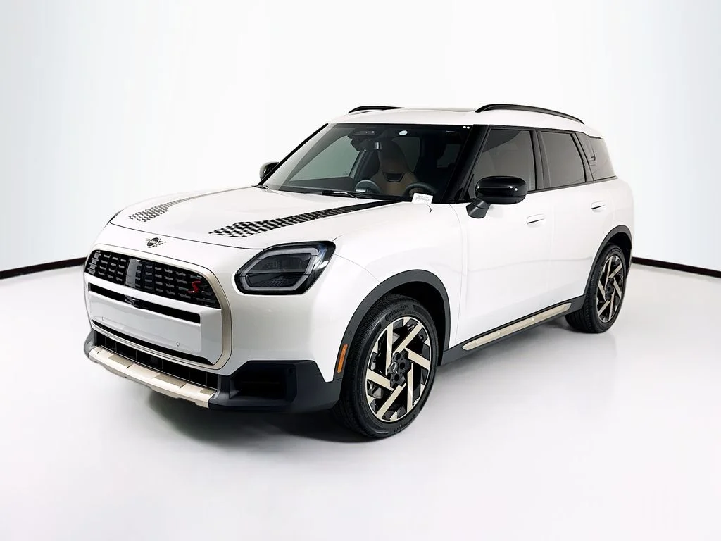 New 2027 Nanuq White Metallic MINI Iconic image 1