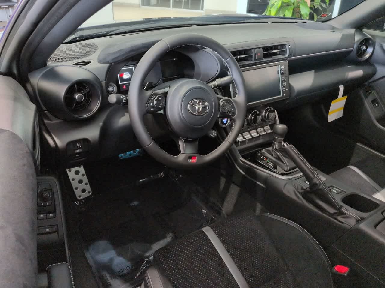 New 2026 Trueno Blue Toyota  Premium AT image 14