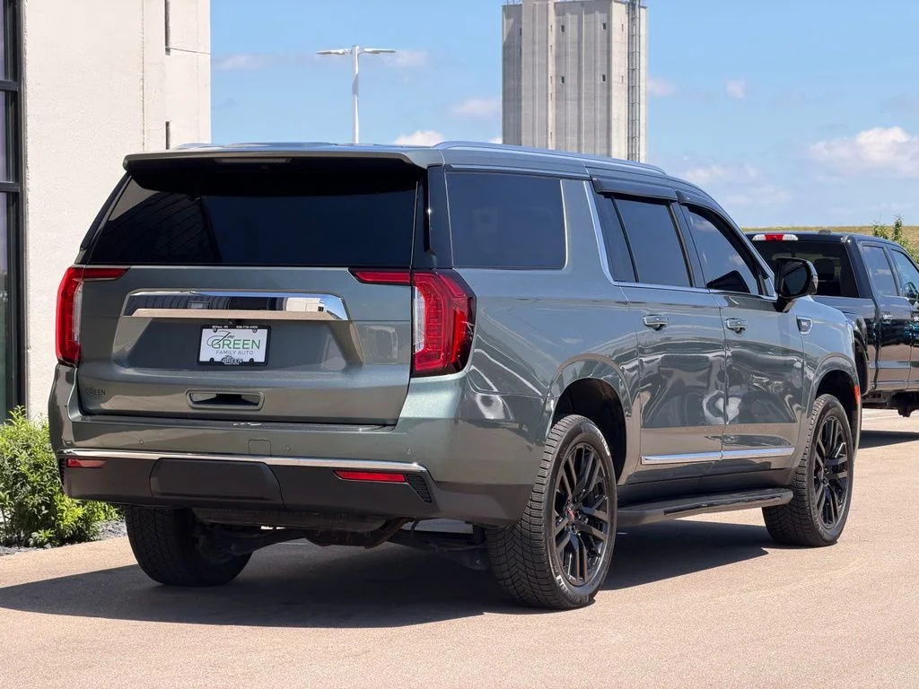Used 2023 Gray GMC SLT image 5