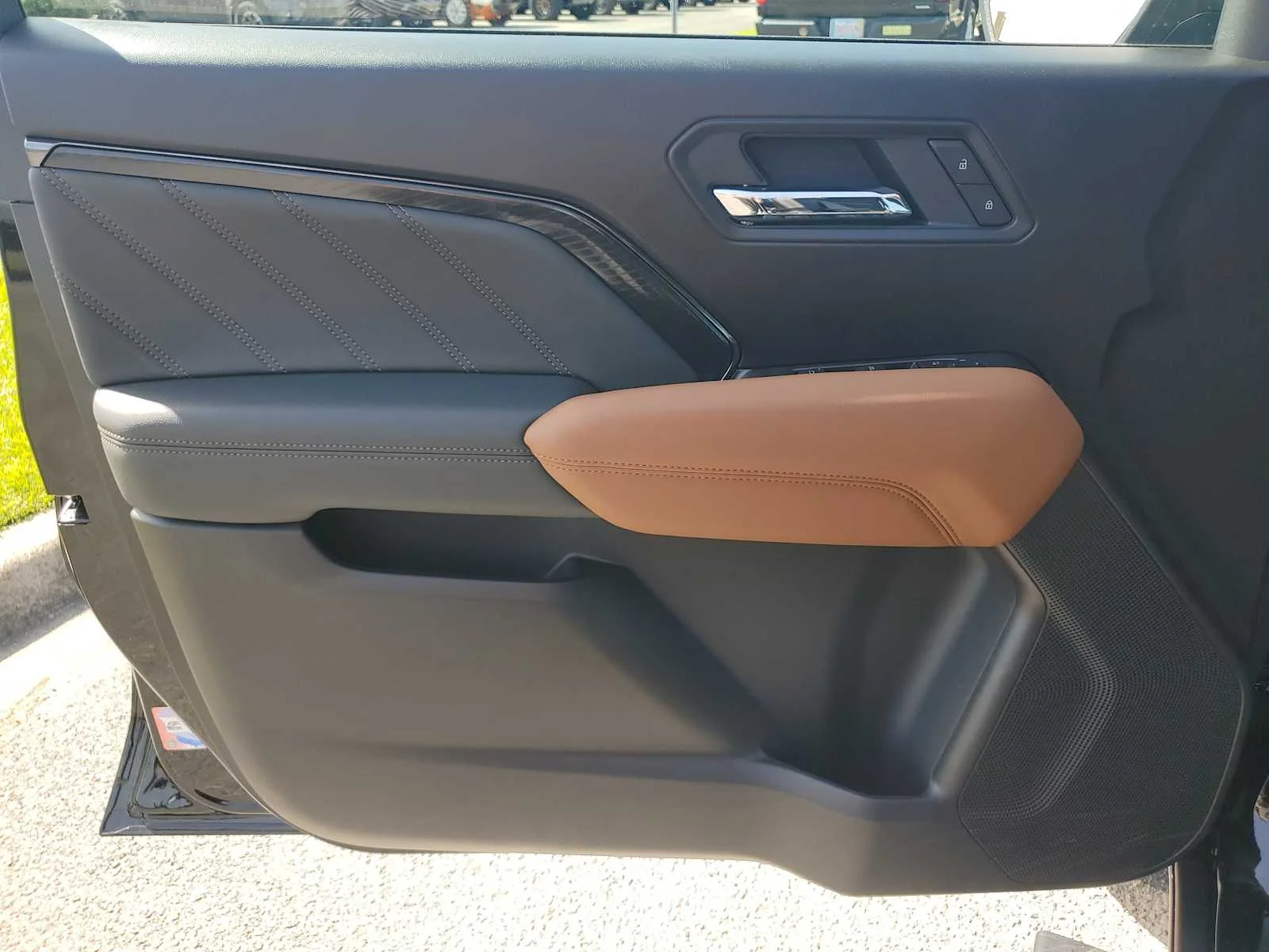 New 2026 Onyx Black GMC AT4 image 24