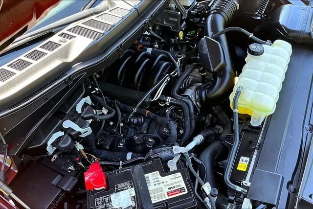 Used 2023  Ford XL image 33
