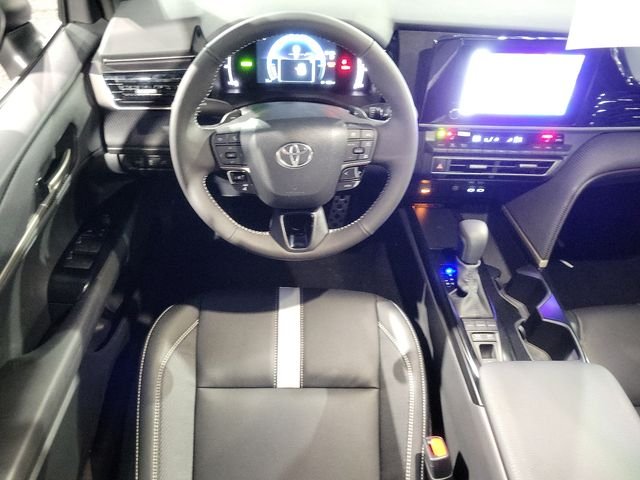 Used 2025  Toyota SE image 10