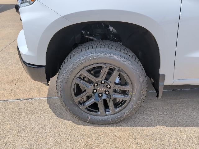 New 2026 Summit White Chevrolet LT Trail Boss image 3