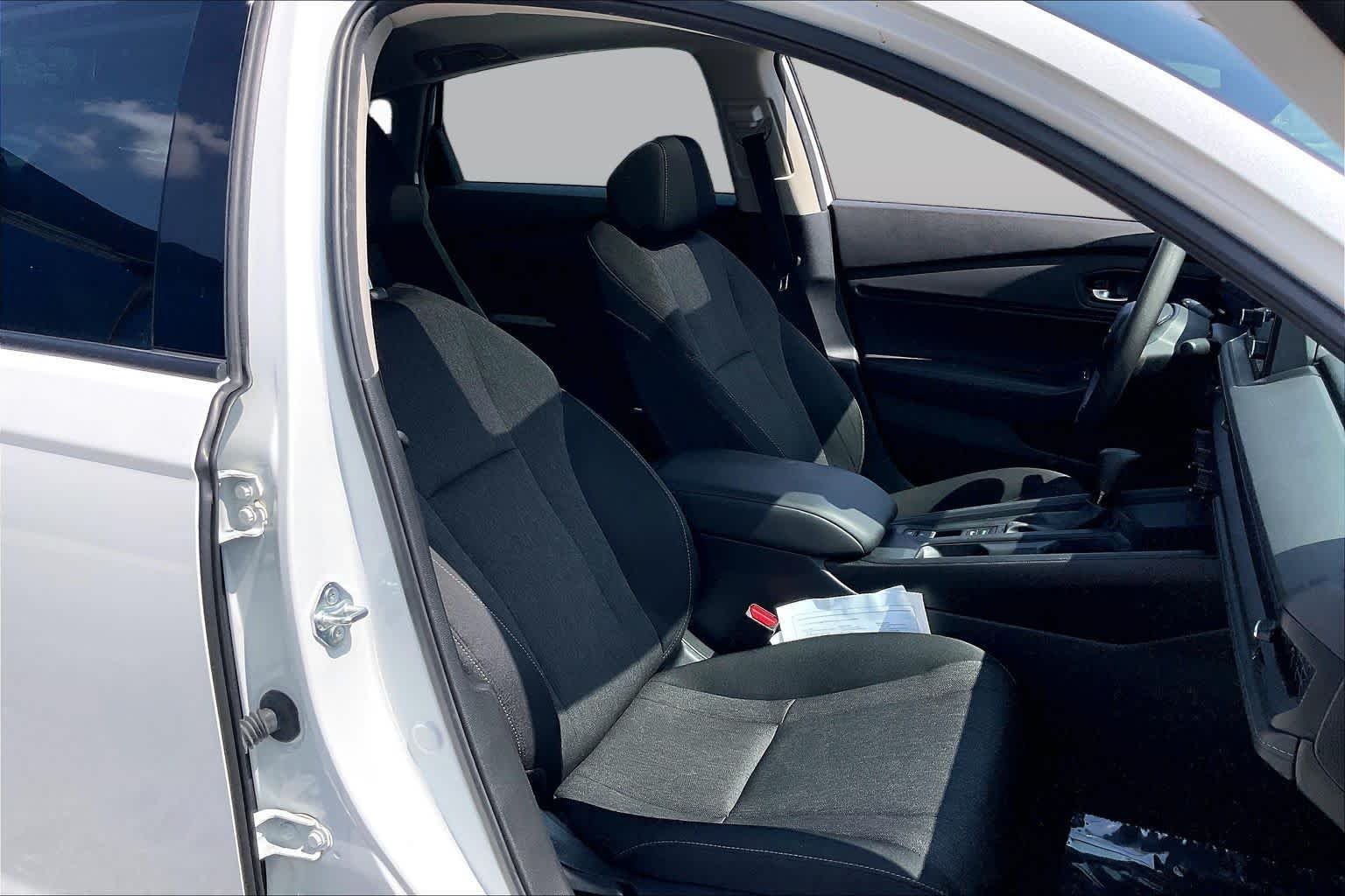 Used 2024 Platinum White Pearl Honda EX image 8