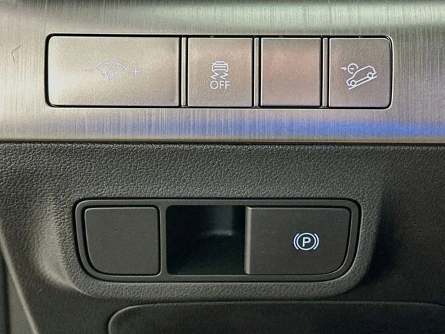 New 2027 Hyundai KONA SE