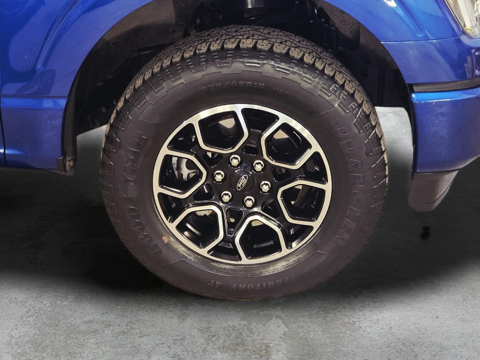 Used 2023 Atlas Blue Ford XLT image 21
