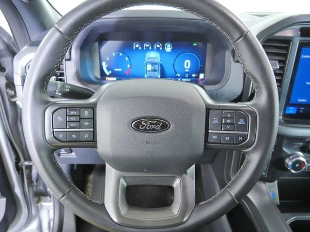 Used 2024 Silver Ford XLT image 25
