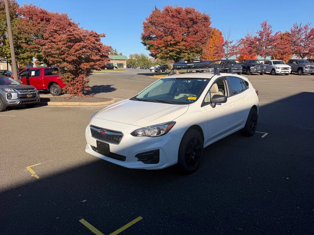Used 2019  Subaru 2.0i image 3