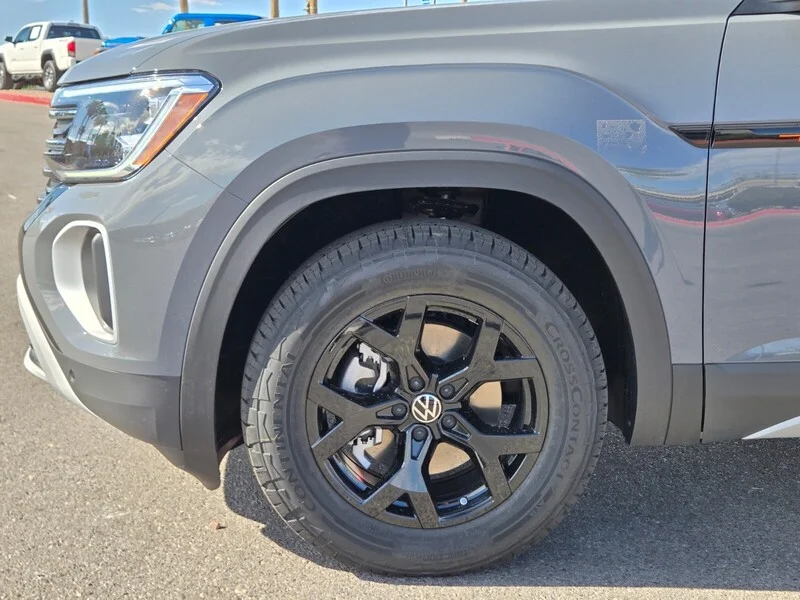 New 2026 Gray Volkswagen 2.0T Peak Edition image 5