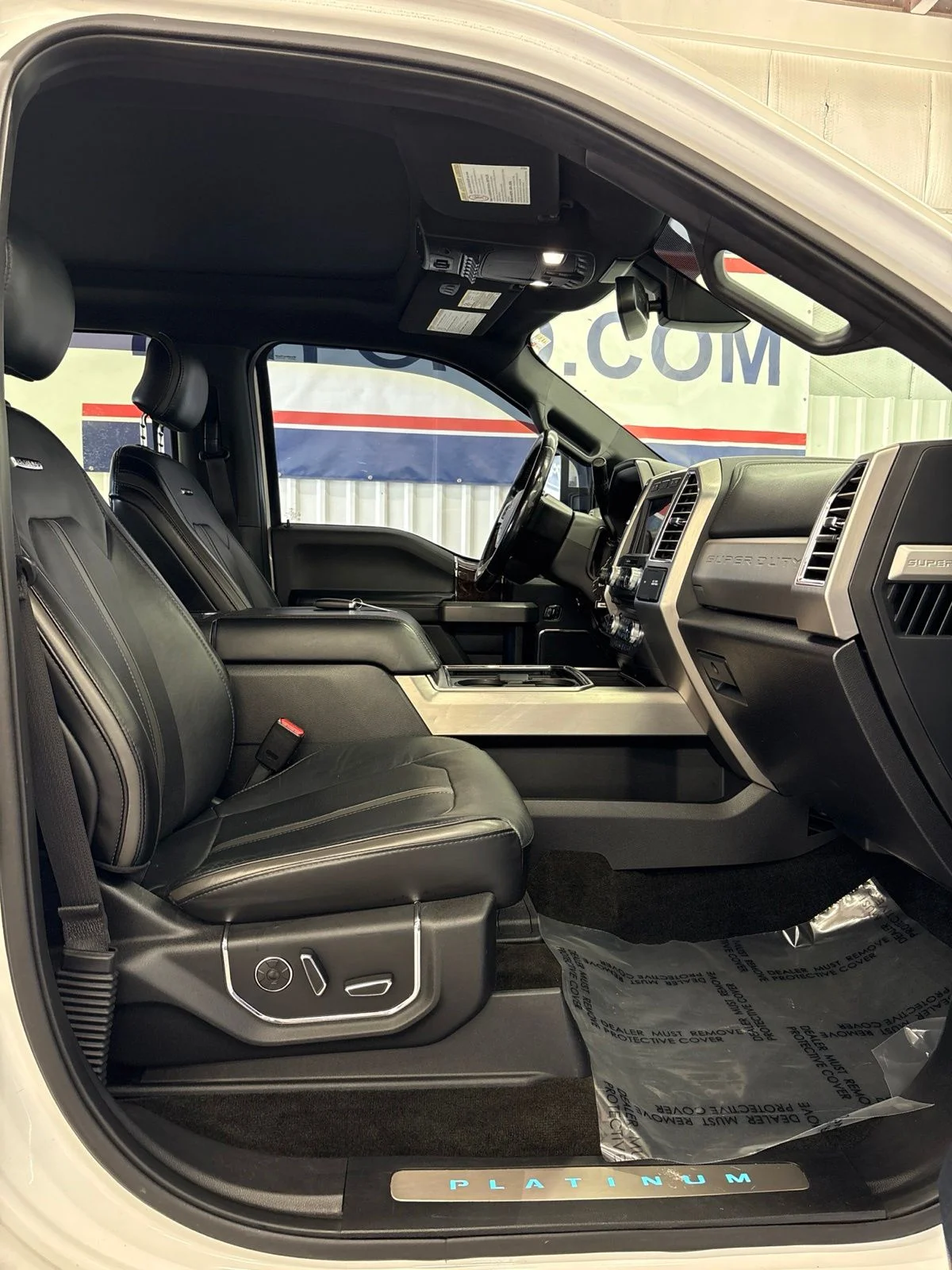 Used 2017 White Ford Platinum image 20