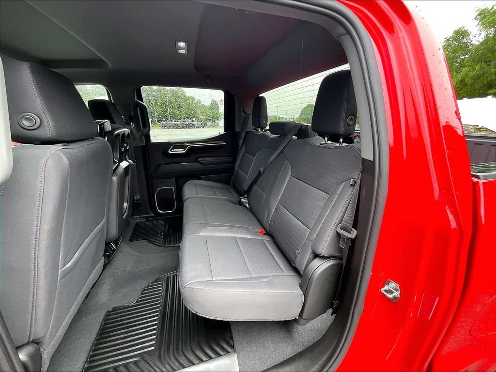 Used 2022 Red Chevrolet LT image 15