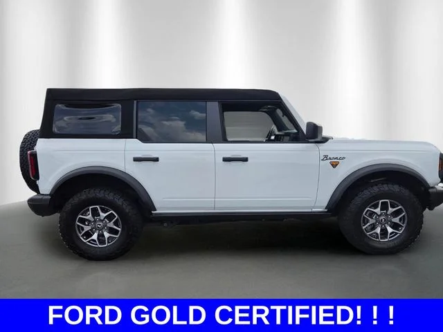 Certified Used 2025 Oxford White Ford Badlands image 6