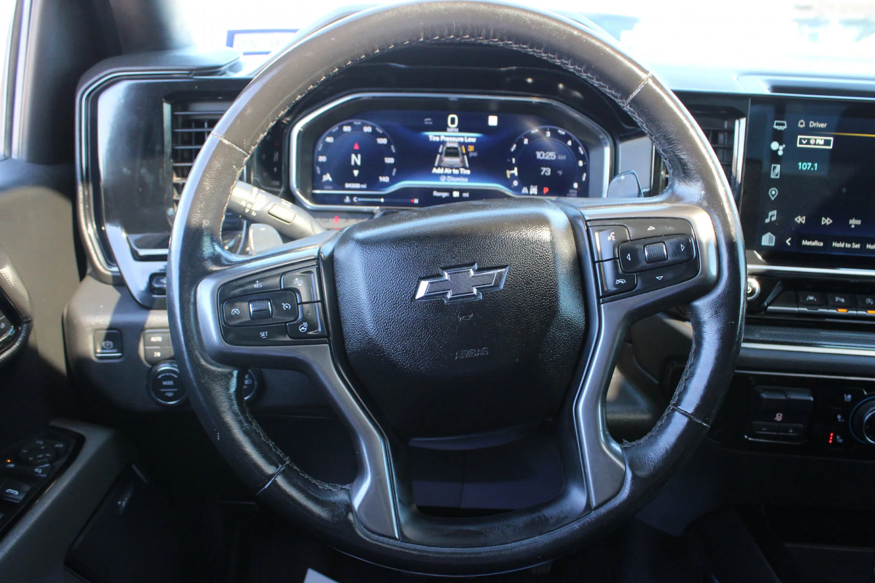2023 Chevrolet Silverado 1500 ZR2 - Photo 9