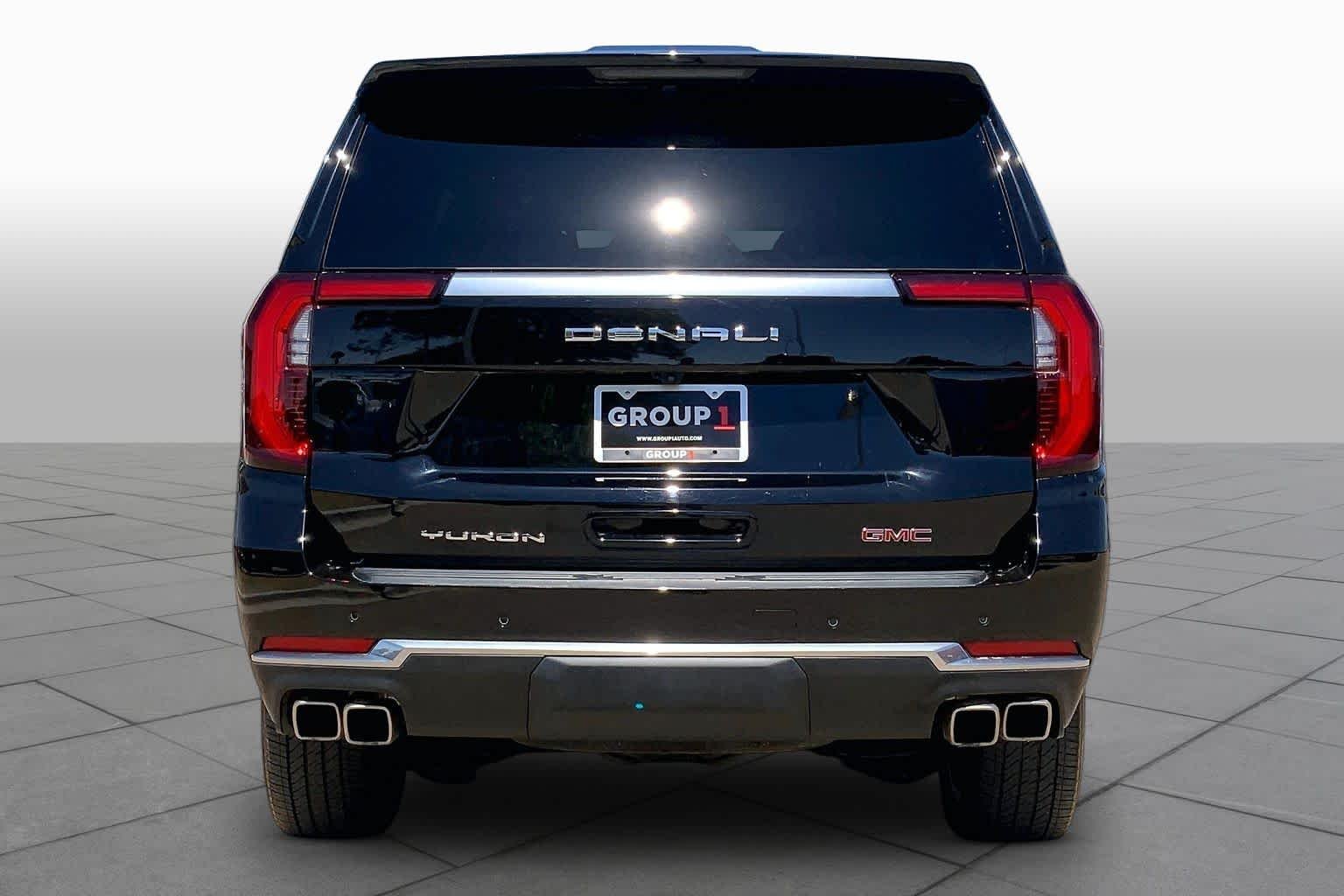 Used 2025 Onyx Black GMC Denali image 5