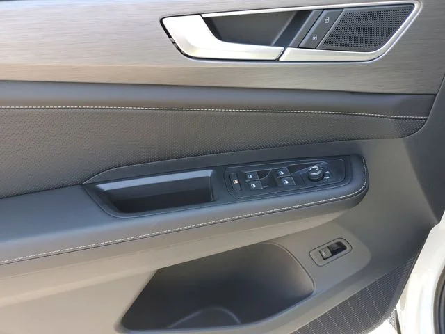 2026 Volkswagen Atlas Cross Sport SE w/Tech - Photo 24