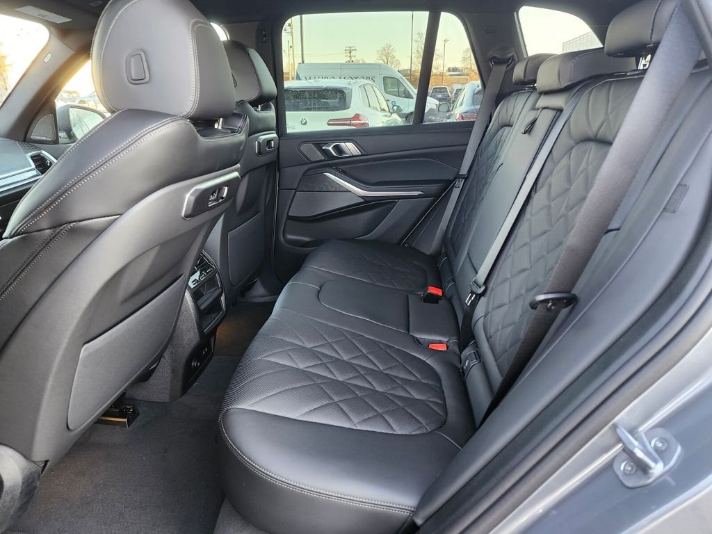 Used 2026 Gray BMW xDrive40i image 16