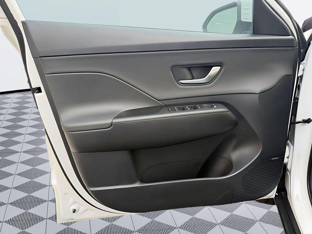 2026 Hyundai Kona Limited - Photo 11