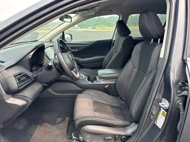 Used 2024  Subaru Premium image 7