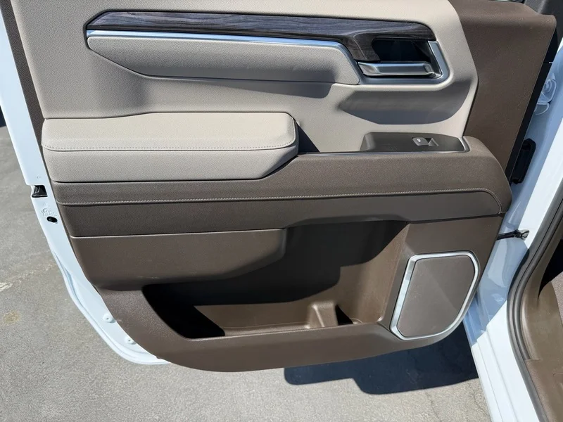 2026 Chevrolet Silverado 1500 LTZ - Photo 18