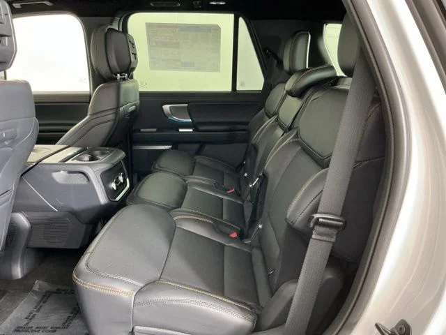 New 2026 Oxford White Ford Tremor image 29