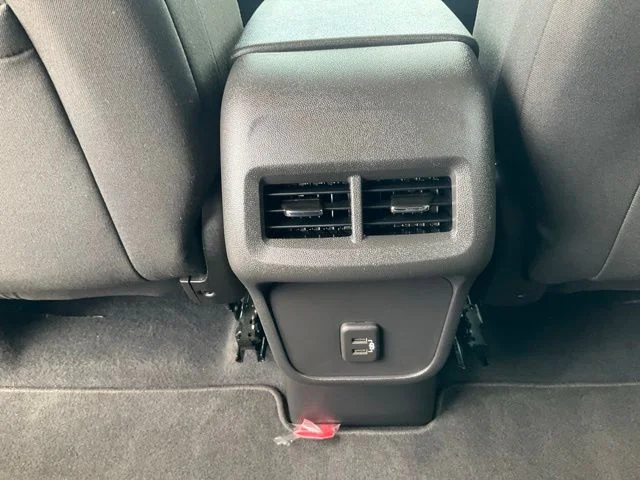 Used 2021 White Chevrolet LT image 28