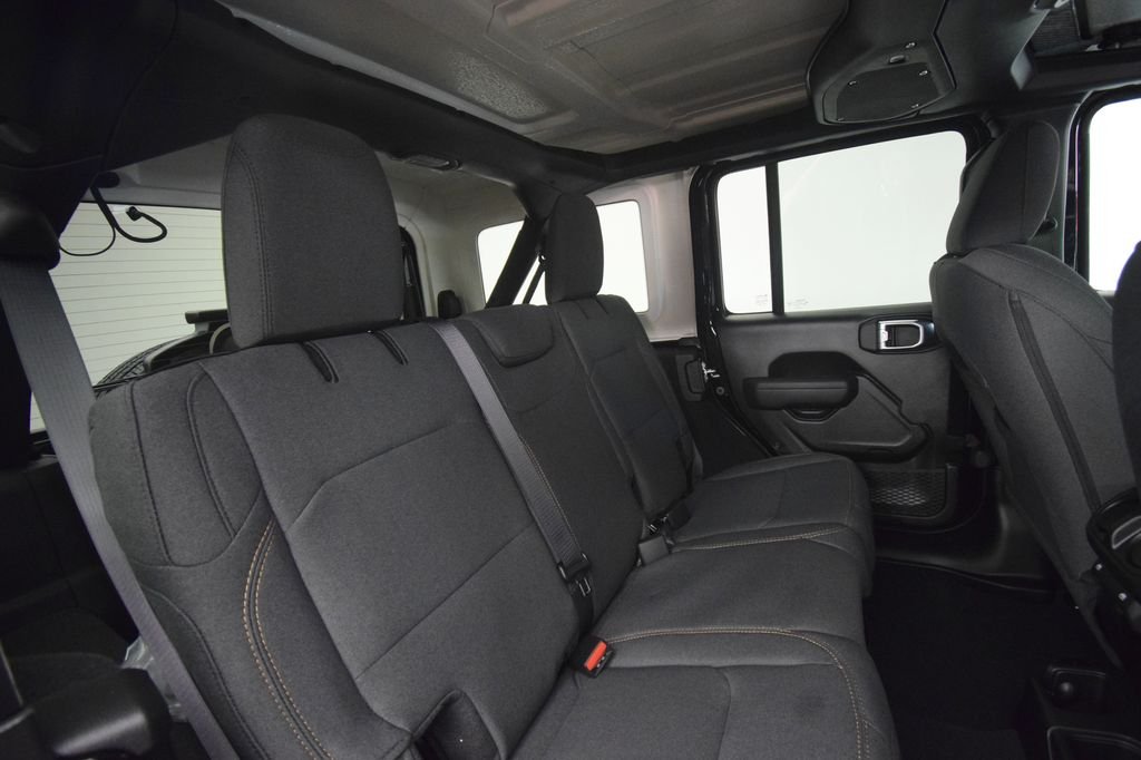 New 2026 Black Clear-Coat Exterior Paint Jeep Sport S image 17