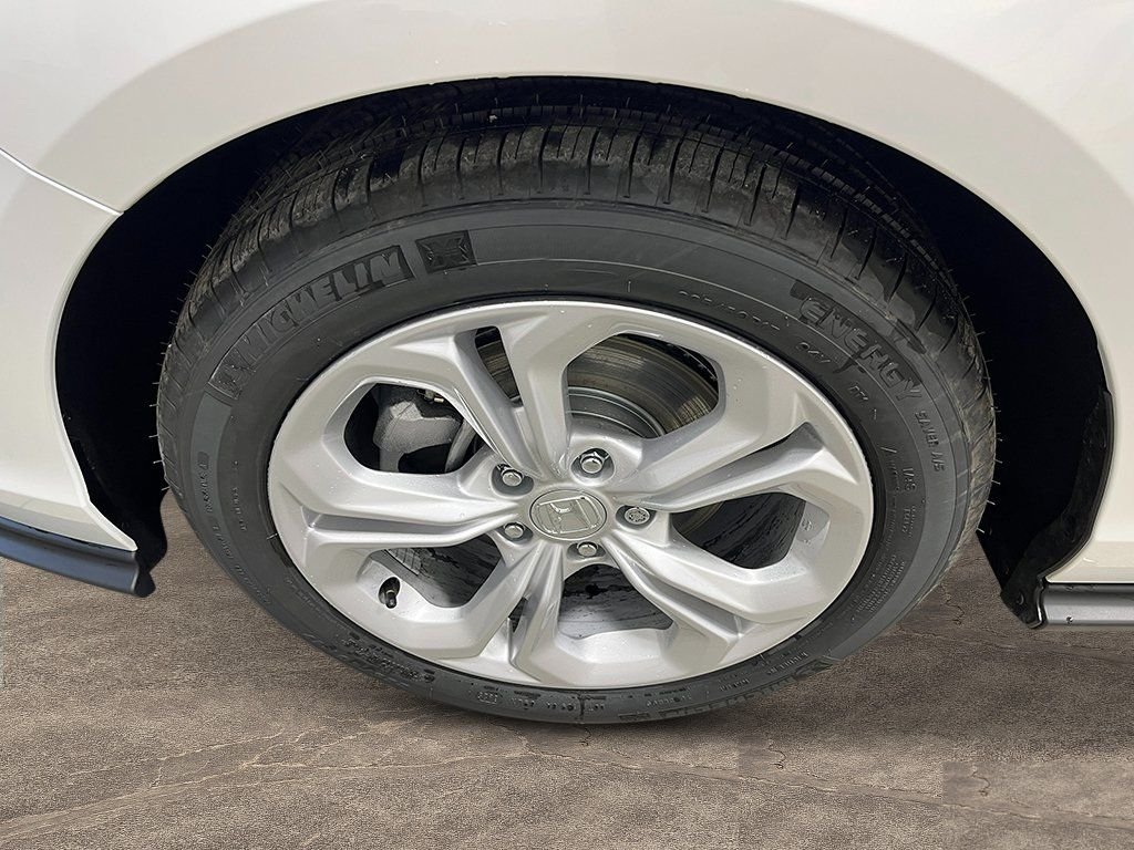New 2026 Platinum White Pearl Honda LX image 12