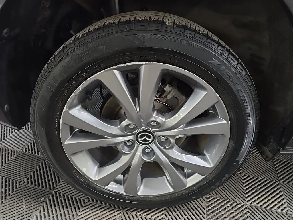 Used 2021 Silver Mazda Select image 16