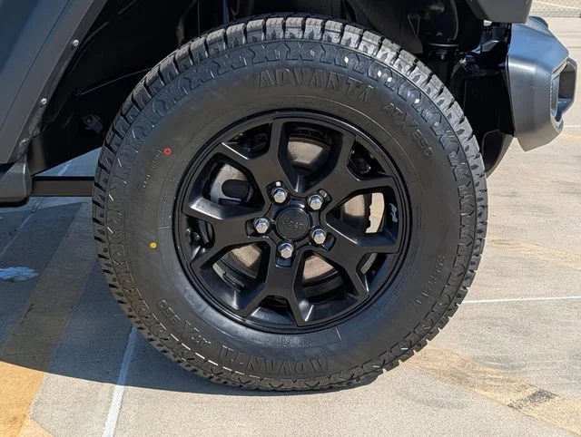 Used 2021 Gray Jeep Unlimited Willys image 8