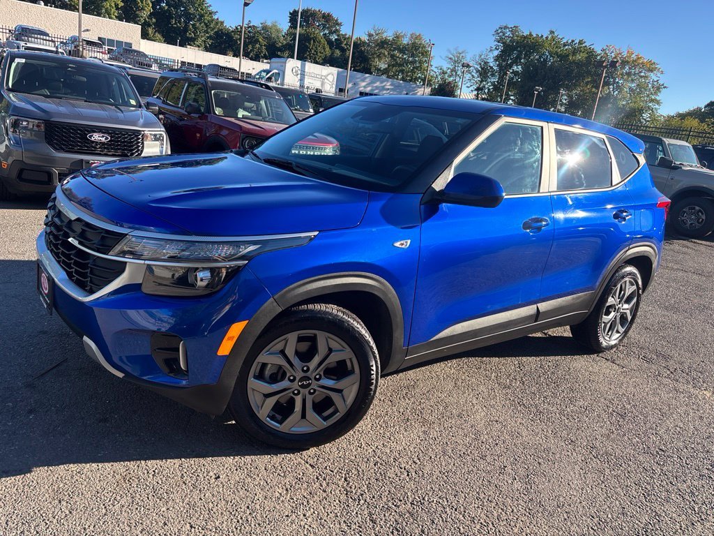 Used 2024 Blue Kia LX image 1