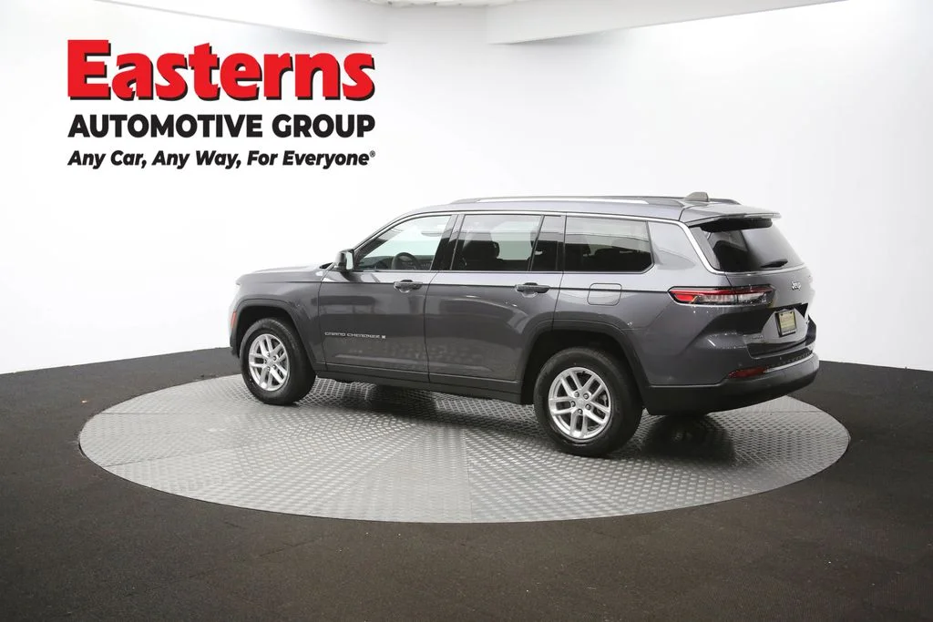 Used 2023 Gray Jeep Laredo image 65