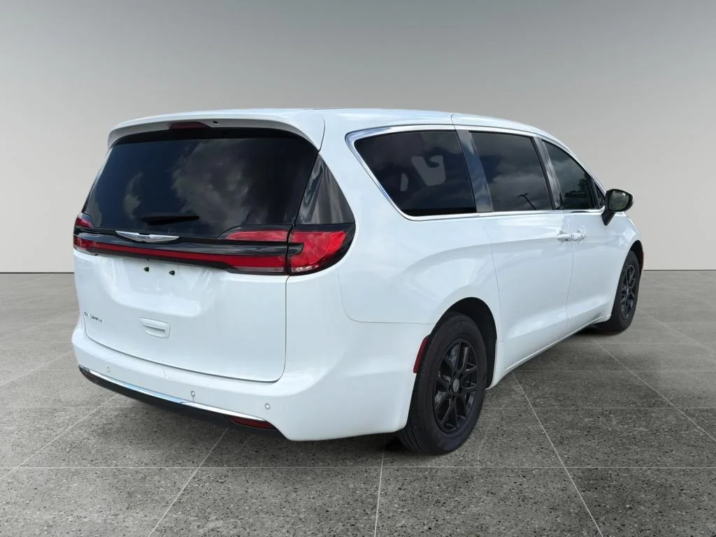 Used 2023 Bright White Clearcoat Chrysler Touring L image 6
