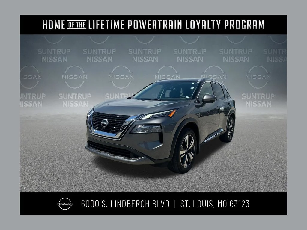 Used 2023 Gray Nissan SL image 1