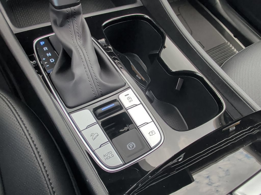 New 2026 Phantom Black Hyundai SEL Plus image 32