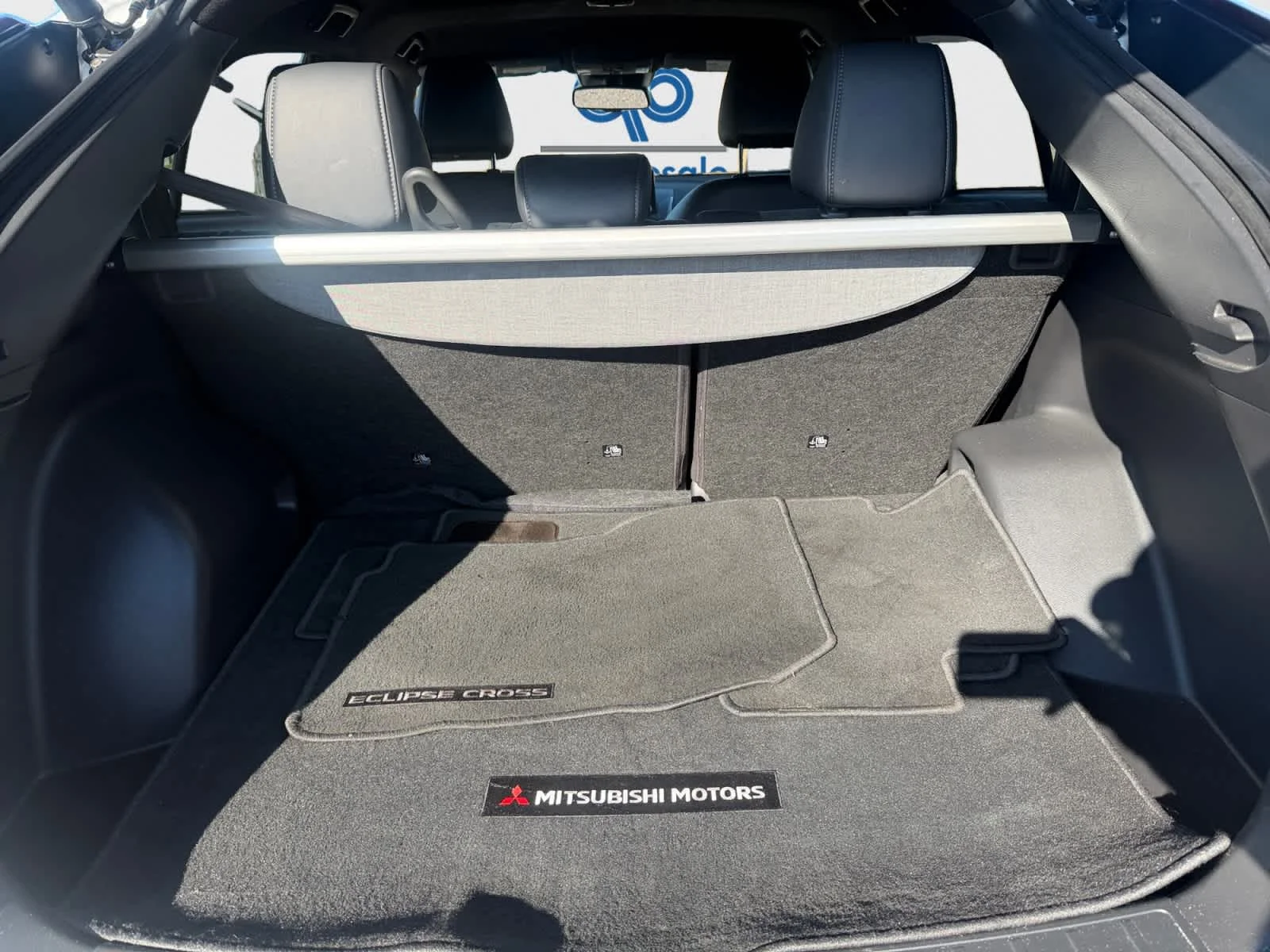 Used 2025 White Diamond Mitsubishi Black Edition image 21