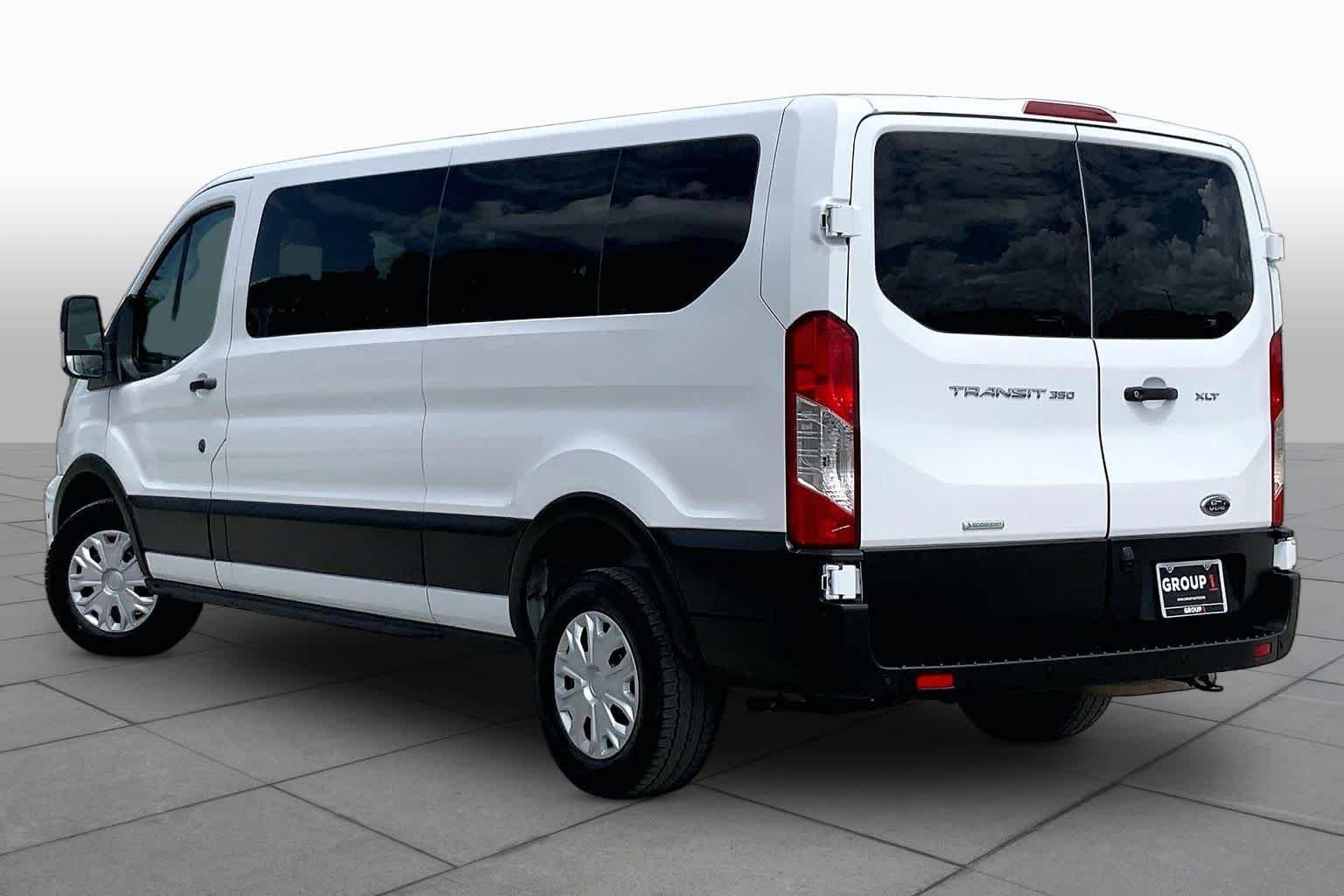 Used 2025 Oxford White Ford XLT image 12