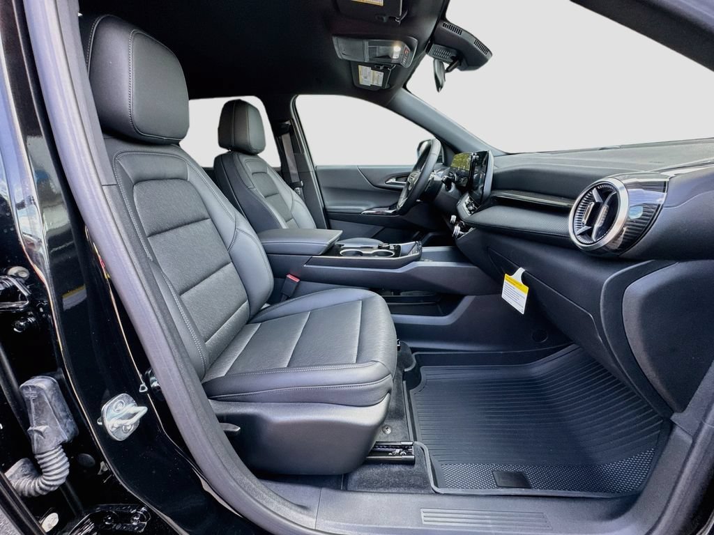 2027 Chevrolet Equinox LT - Photo 31
