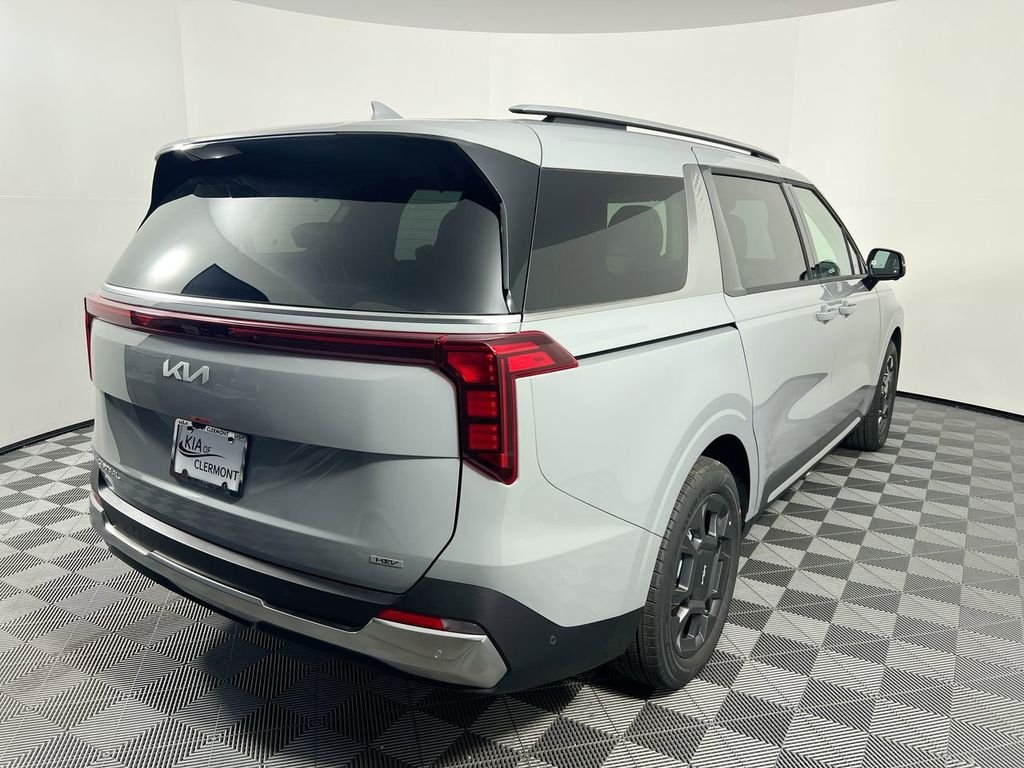 New 2026 Ceramic Silver Kia SX image 3