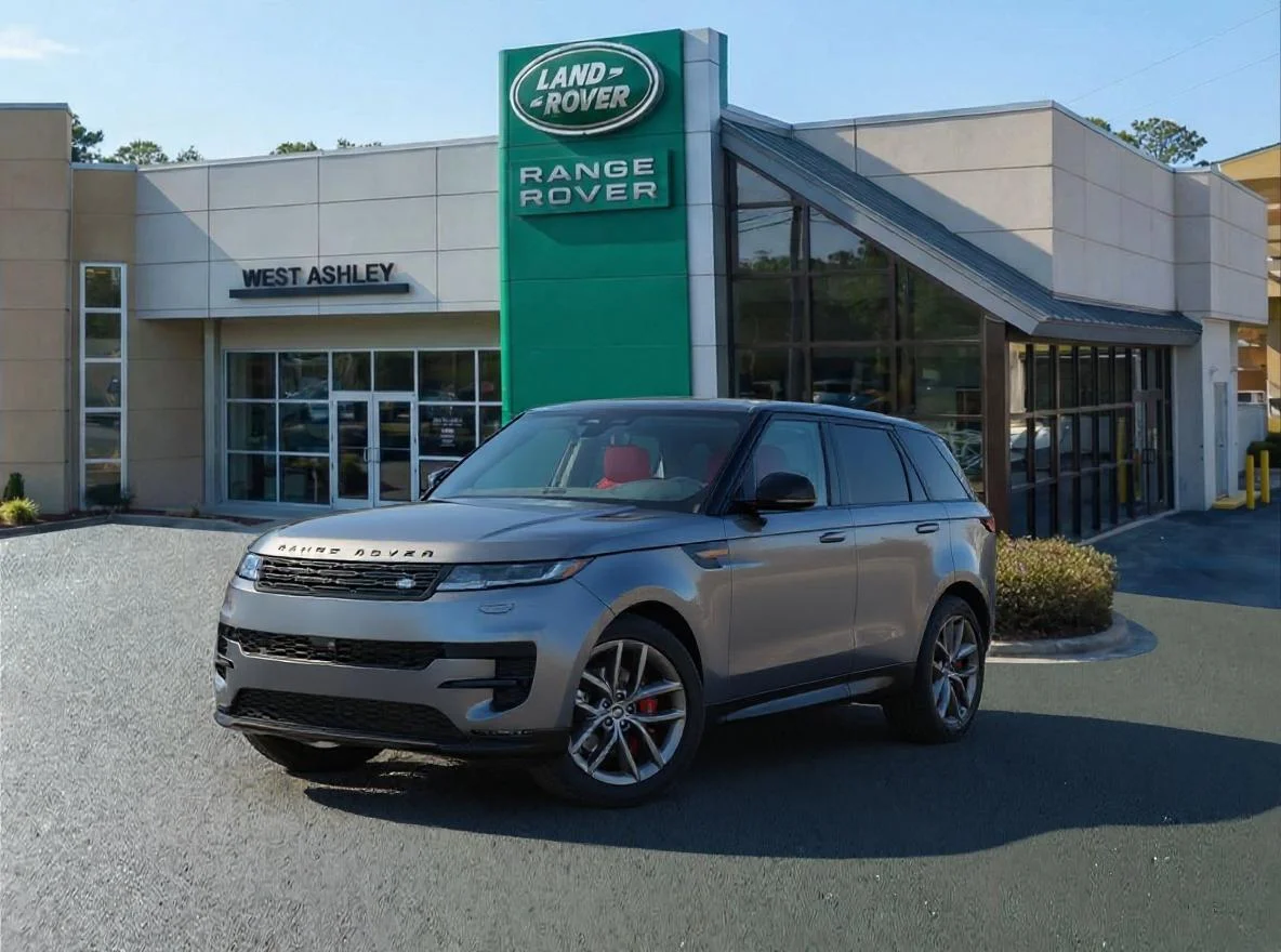 New 2026 Varesine Blue Land Rover Dynamic SE image 14